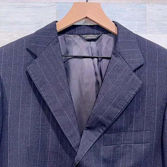 Southwick Bespoke Striped 3 Button Suit Gray Wool Mens 44R 36x31 Pleated Pants